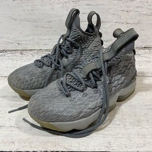 Nike Lebron sneaker, wolf grey 5Y